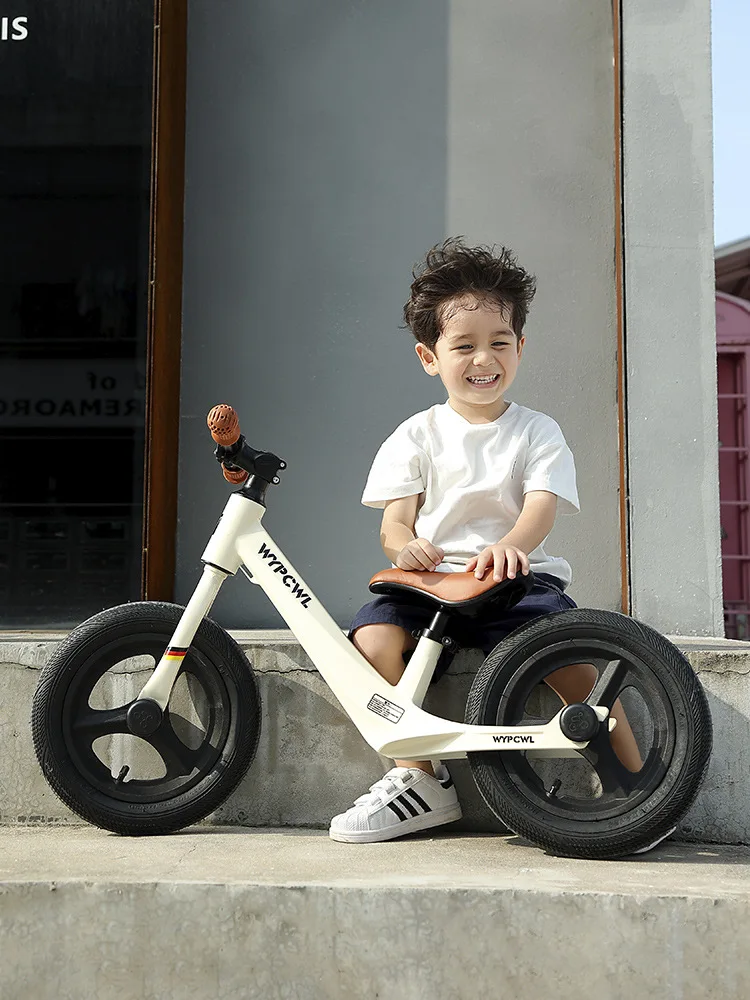 Bicicleta de equilibrio sin pedal de aleación de magnesio para niños, yo-yo, andador deslizante para bebés de dos ruedas, 1-6 años