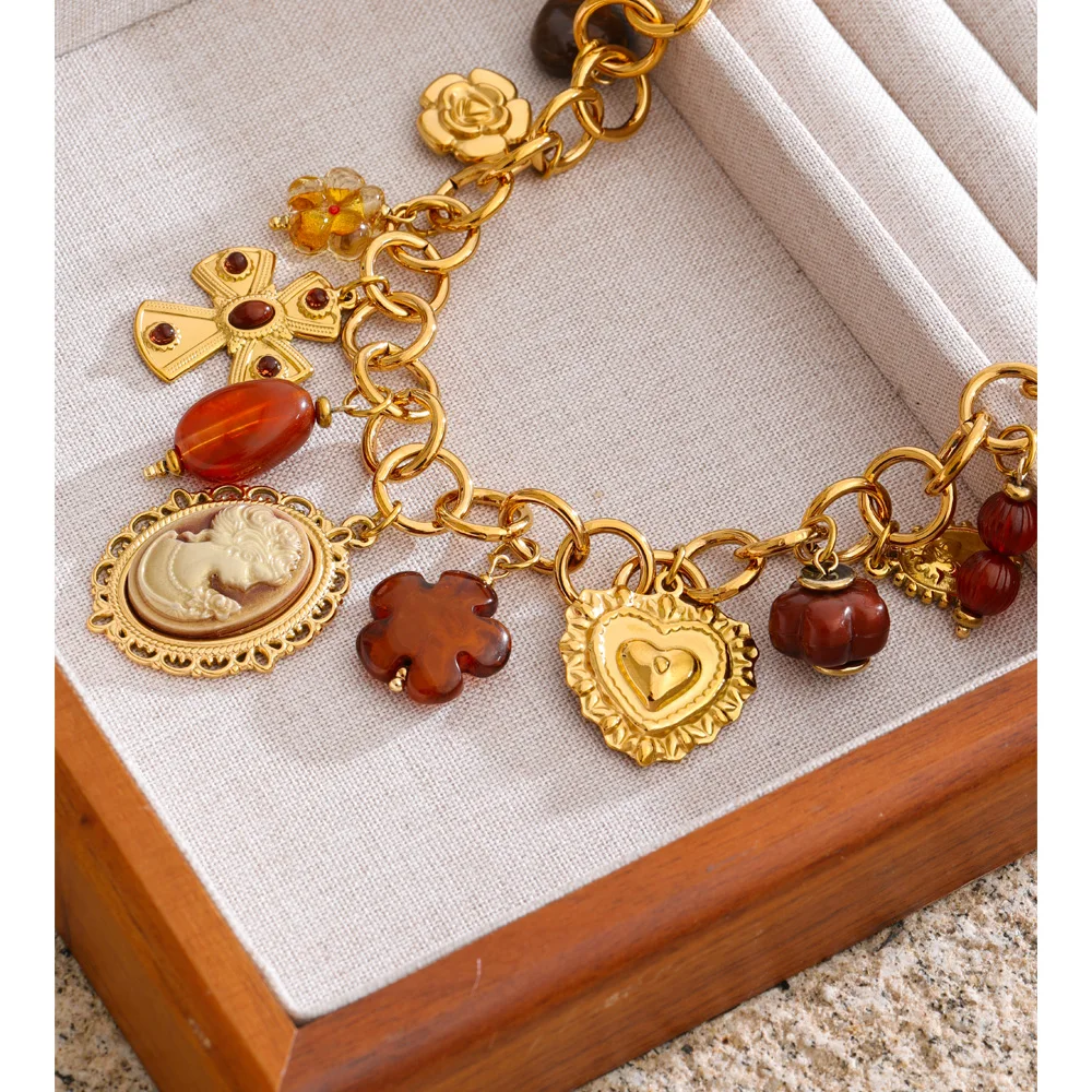 Yhpup Exclusive Design Handmad - Resin Art Necklace recension och pris
