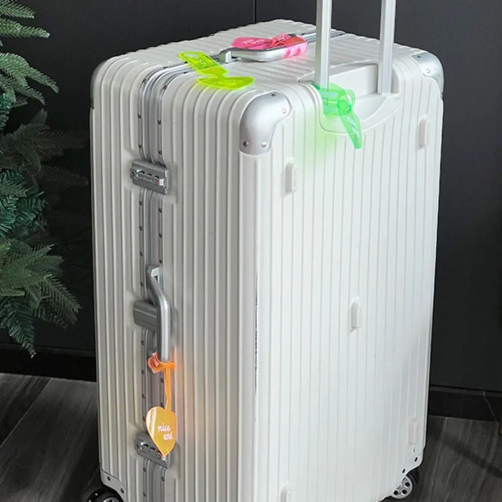 

Красочная багажная бирка в форме любви, бирка для чемодана в самолете, флуоресцентная багажная бирка, идентификационная бирка для перевозки