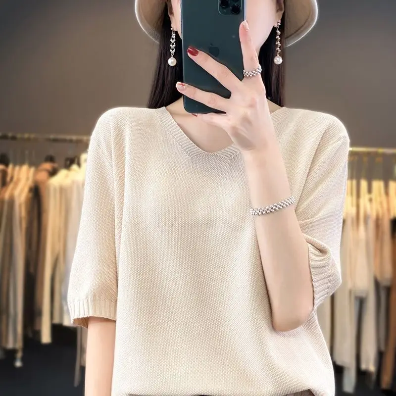 Temperament Fashion Summer New Thin Style Sweaters Women's V-Neck Solid Simplicity Office Lady Loose Half Sleeve Knitting Tops