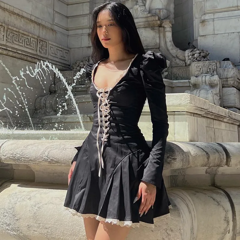 

New autumn and winter fashion long sleeved U-shaped collar tied rope waist tight short umbrella skirt dress