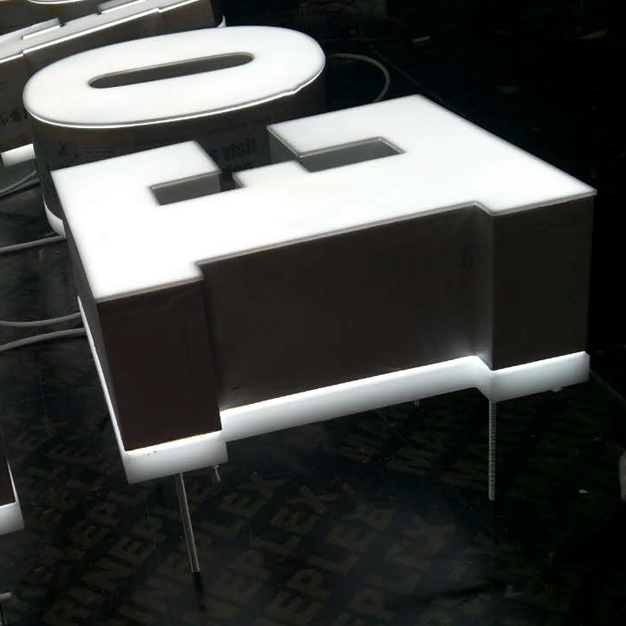 Custom Logo Sign Outdoor 3d Letter Led Front and Back Lit Channel Letters Convenience Store Sign