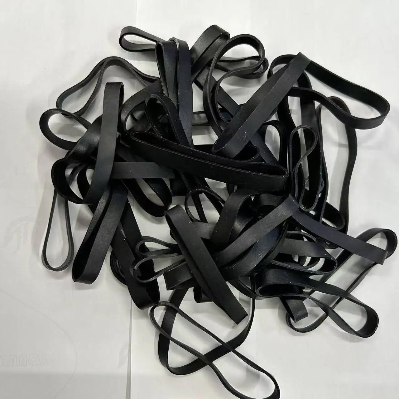 faixa-de-couro-reforcada-com-elastico-para-celular-preta-larga-e-de-alta-elasticidade-para-esportes-e-equipamentos-ao-ar-livre