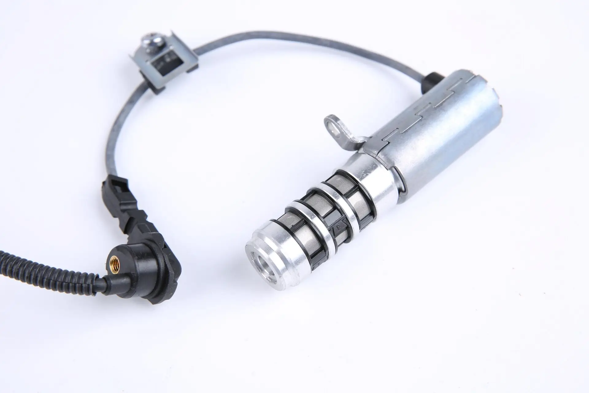 

Высококачественный электромагнитный клапан датчика бензинового масляного насоса V764723880 V7 647 238 80 для Citroen C4 Peugeot 207 308 C4L RCZ 1,6