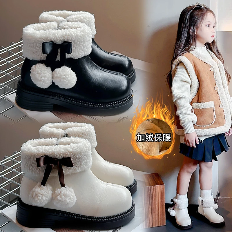 

Новинка 2024 года, ботинки для девочек, осенне-зимние теплые хлопковые туфли с подкладкой для девочек, детские зимние сапоги с меховым шариком, детские короткие сапоги