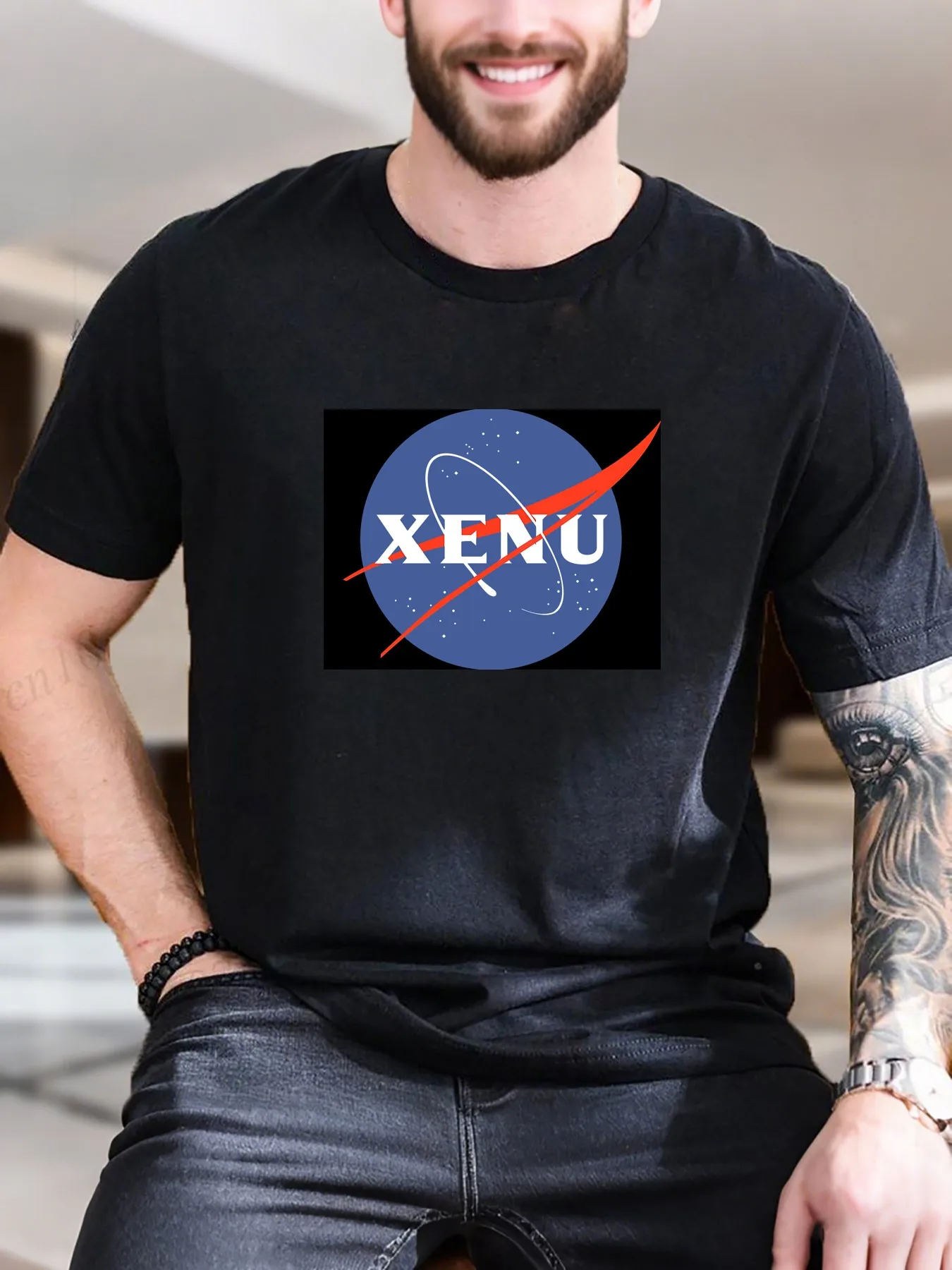 

New Arrival Fashion Men's Xenou Space Station Print Cotton T-Shirt Retro Sci-Fi Short Sleeve Breathable Soft for Daily Casual Wear
