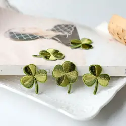 10Pcs/lot Green Clover Sticker For Clothes Thermo Badge Appliques Iron On Patch For Jeans Bags Shirt Diy