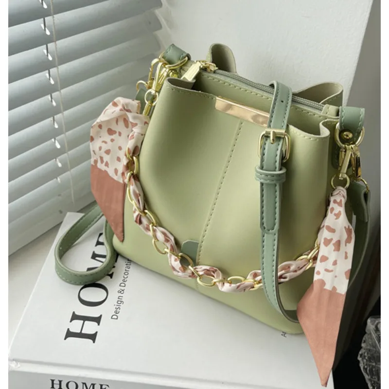 Bolso cruzado grande de alta calidad para mujer, bolsos de cubo con cadena, mensajero informal, versátil, exquisito, de lujo