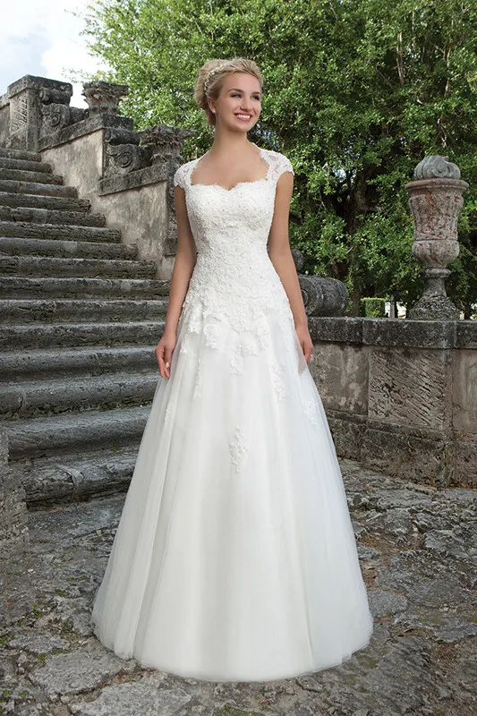 Elegante Hochzeit Kleider 2021 Cap Sleeve Royal Square Neck Robe De Mariée Braut Kleid Vestido de Noiva Perlen Appliques Tüll neue