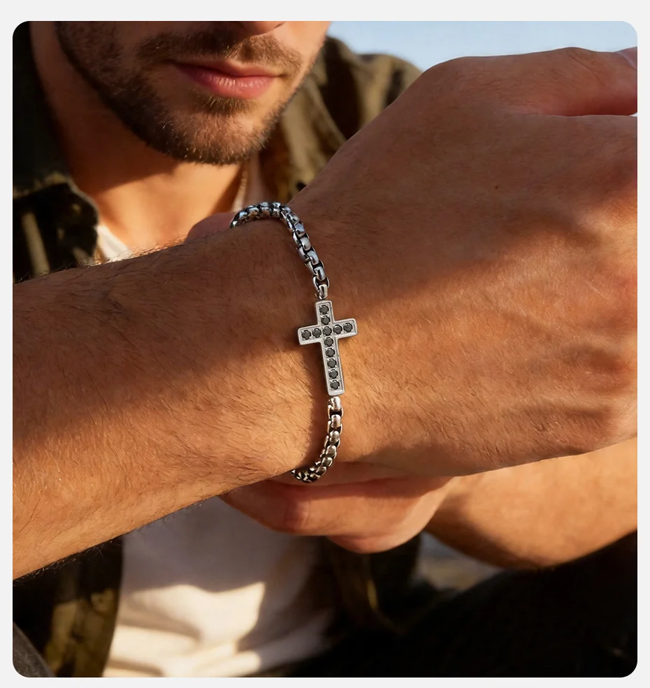 Vnox Edelstahl-Kreuzarmbänder für Männer und Frauen, schwarzes CZ-Armband mit christlicher Kastenkette, verstellbar, silberfarben, Schmuckgeschenke – Detail 2