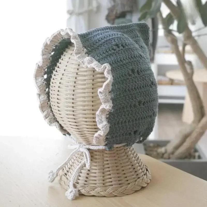 かぎ針編みの帽子 女の子用 レース付き ベビーボンネット 柔らかくて暖かい 幼児用ビーニー