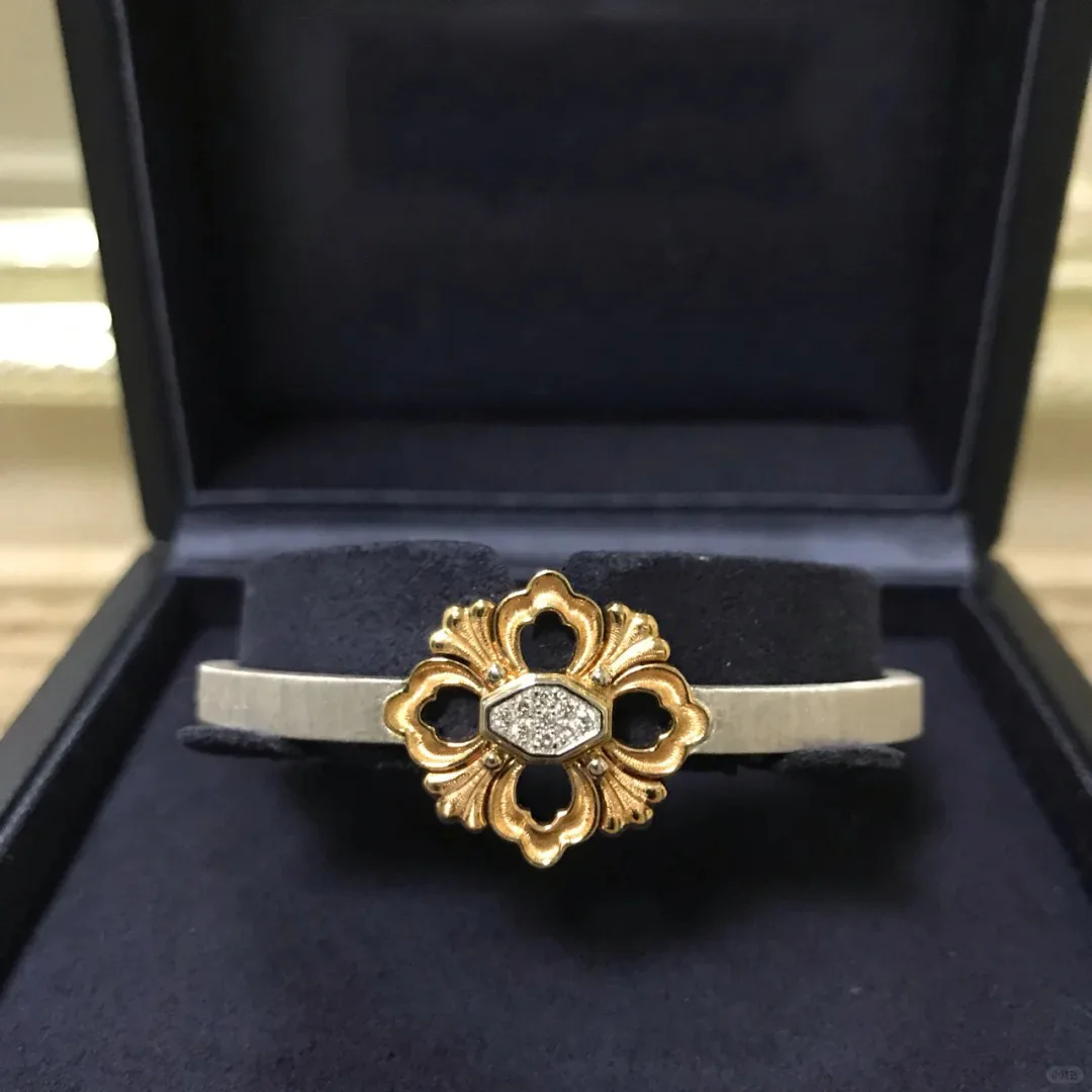 Retro Style Cross Flower Silver Ring Light Luxury Diamond Flower Necklace Natural Fritillary Bracelet Women