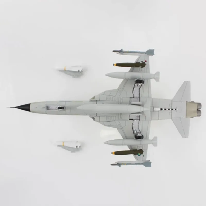 Diecast 1:72 Scale F-5E Tiger II fighter Malaysian Air Force Alloy Finished Simulation Model Souvenir Gifts For Adult