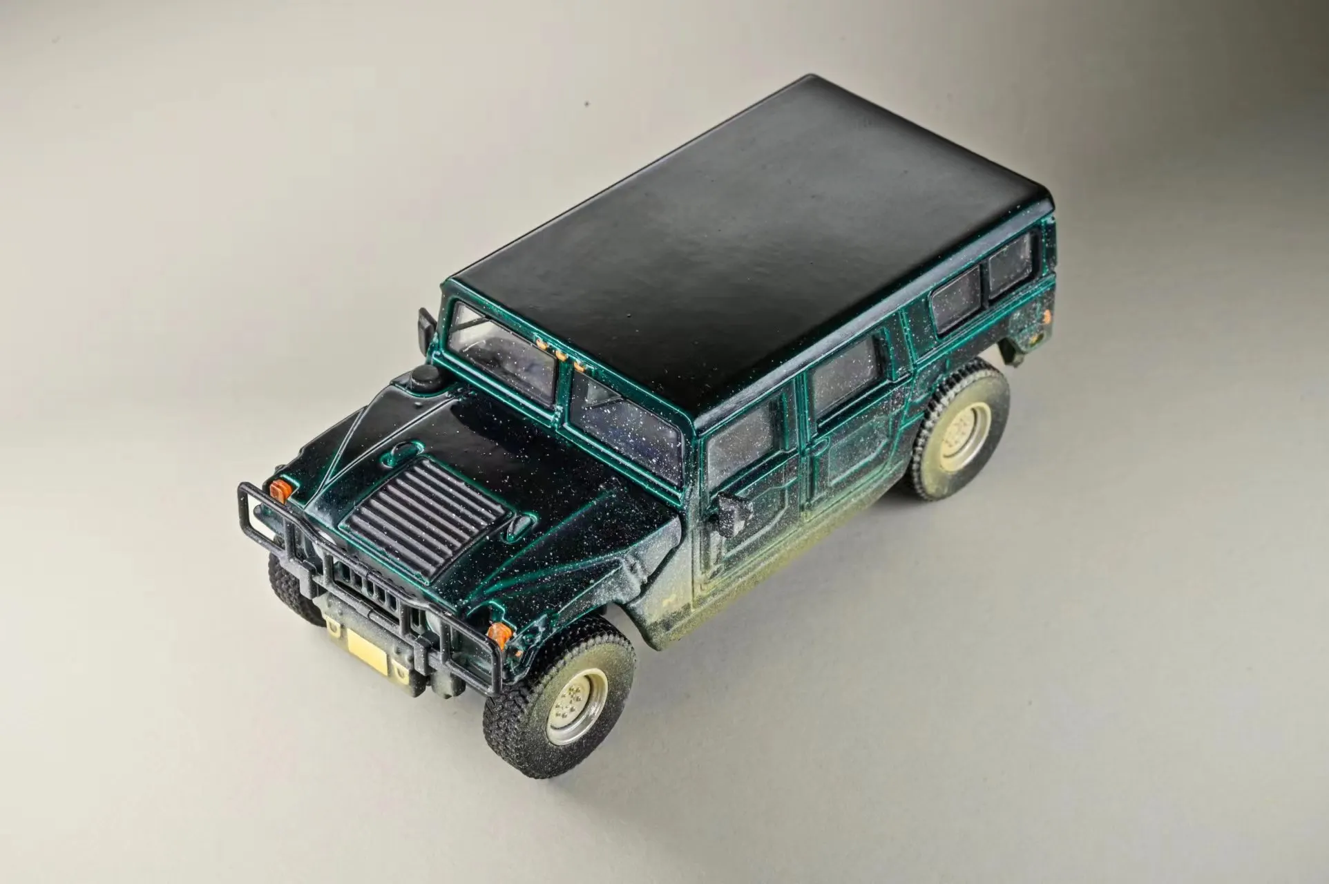 596 Model 1: 64 Hummer H1 Off-Road Vehicle Hood Opens Simulated alloy car model