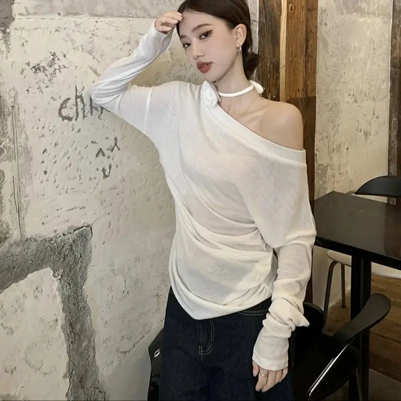 2024 new Korean style off-shoulder one-shoulder two-wear loose round neck long-sleeved inner T-shirt with accessories