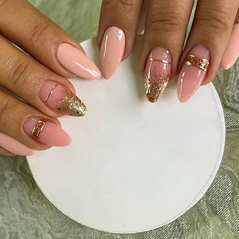 24Pcs Gold Glitter Fałszywe paznokcie Migdałowe sztuczne paznokcie French Wearable Full Cover Nail Tips Stiletto Round Head Press on Nails