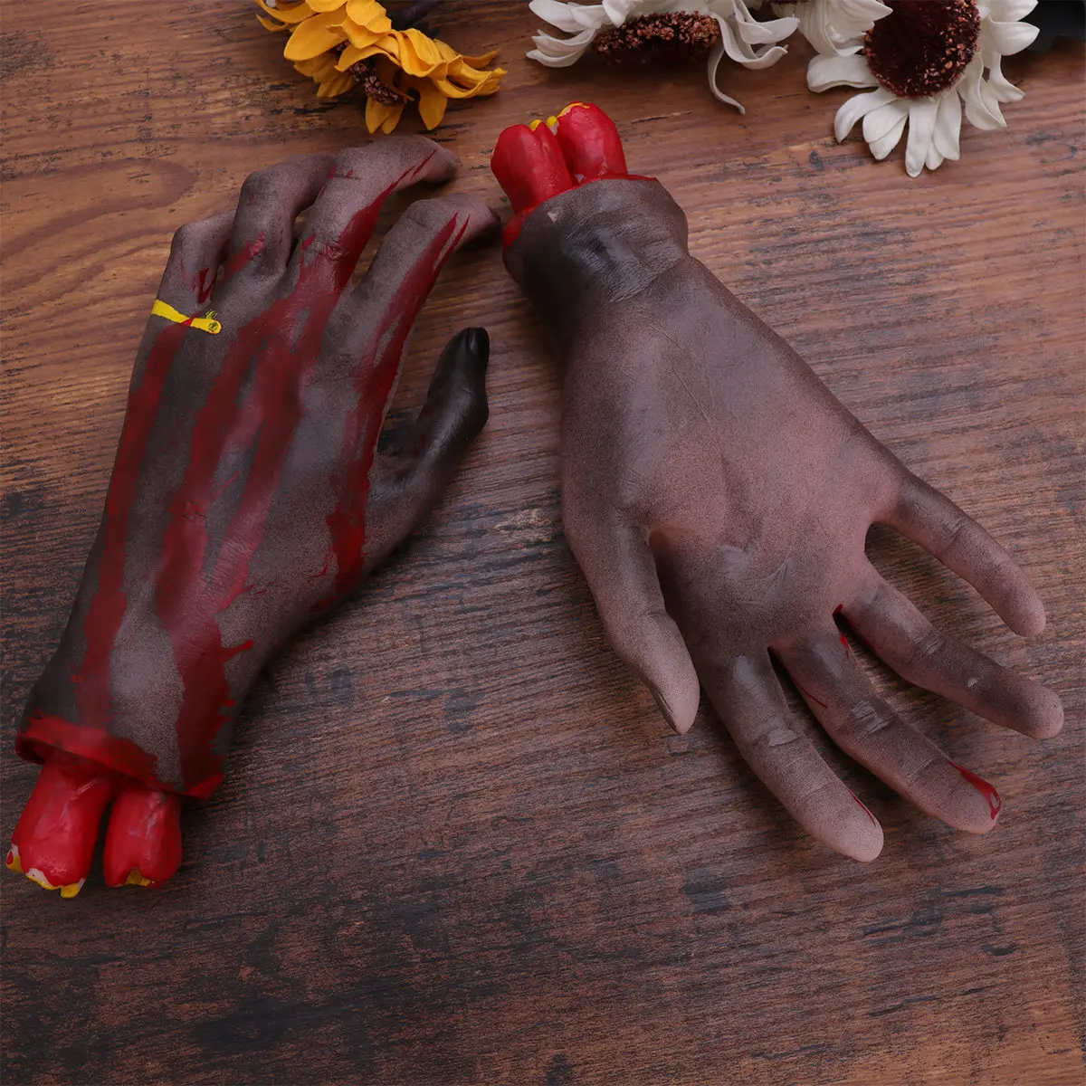 

1 Pair Severed Hand Realistic Bloody Black Fake Hand Halloween Decorations Scary Prank Props Haunted House Carnival Club
