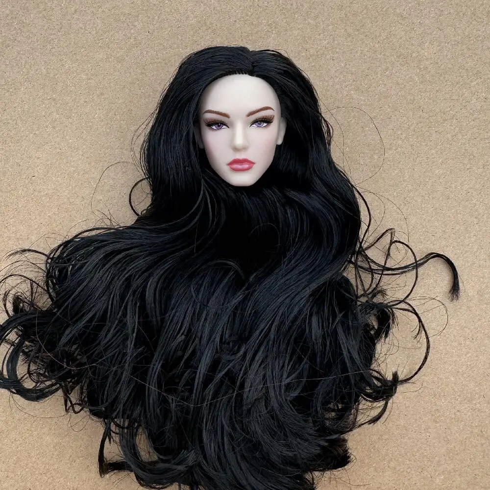 1/6 Modell-Puppenköpfe mit Sommersprossen und buntem Haar, erhältlich in den Hauttönen Braun, Weiß und Beige für die Puppenherstellung. – Detail 28