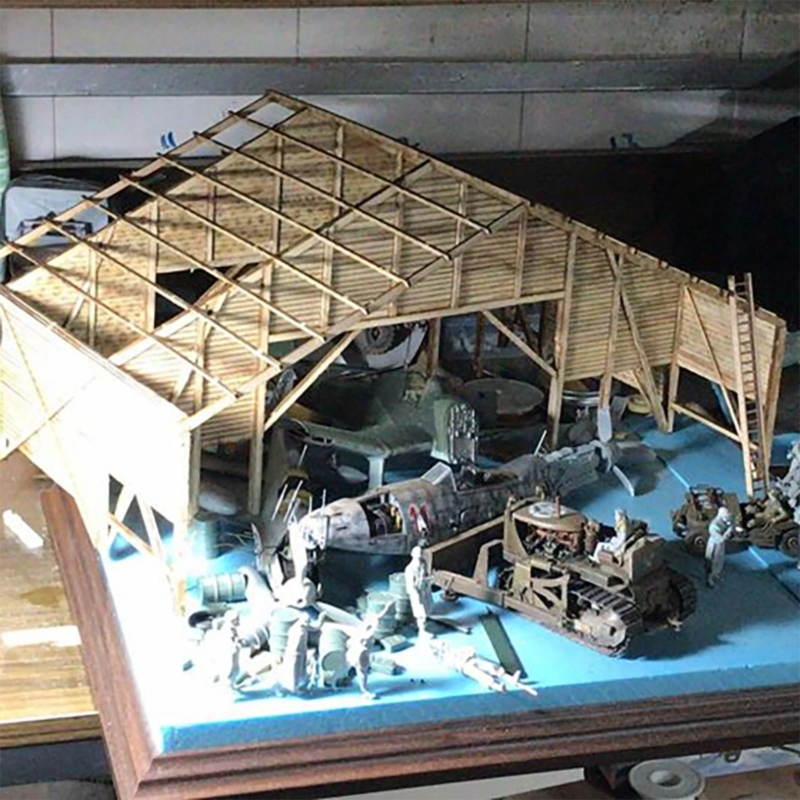 Hangar Model Kit Laser-Cut Hangar Building Kit Unpainted Scale for Hobbyists, Dioramas, Displays view 2