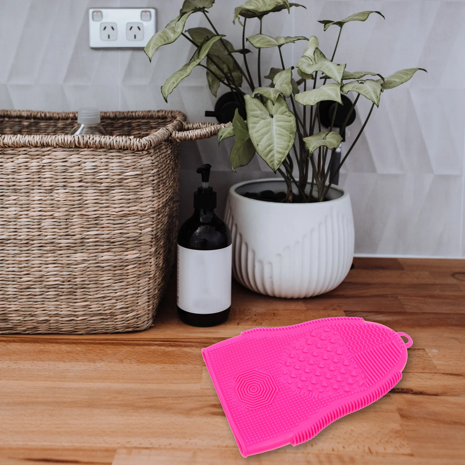 

Brush Cleaning Pad With Convex Dots For Brush Rinsing Pad Deep Clean Makeup Brushes Tool Cleaner Mat