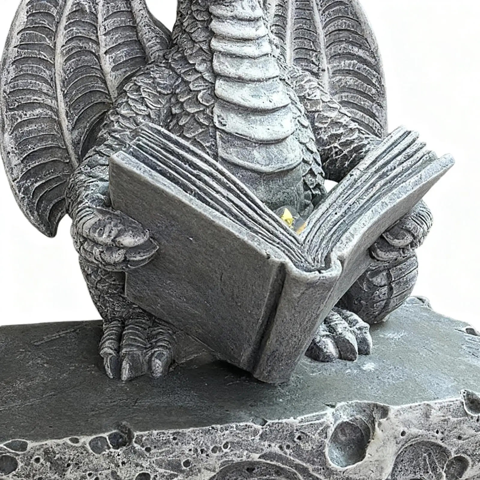 

Dragon Lamp Solar Powered Wall Mount Resin Cute Animal Figurines Ambient Lighting For Porch Patio Yard Garden Lawn Pathway