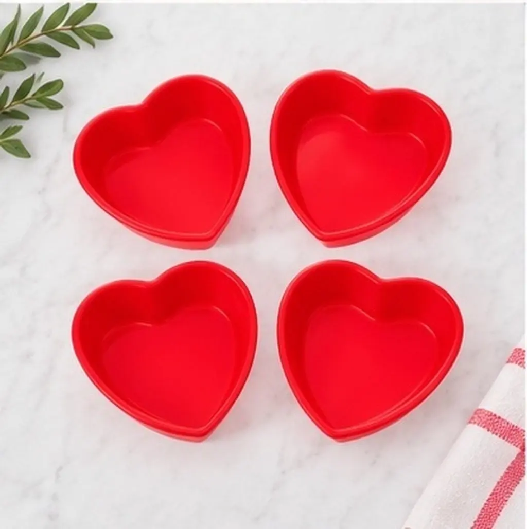 4Pcs Heart Shape Cake Molds Silicone Baking Pan Nonstick Easy Clean Foldable Mini Heart Pans for Valentine Day Treats Cupcakes