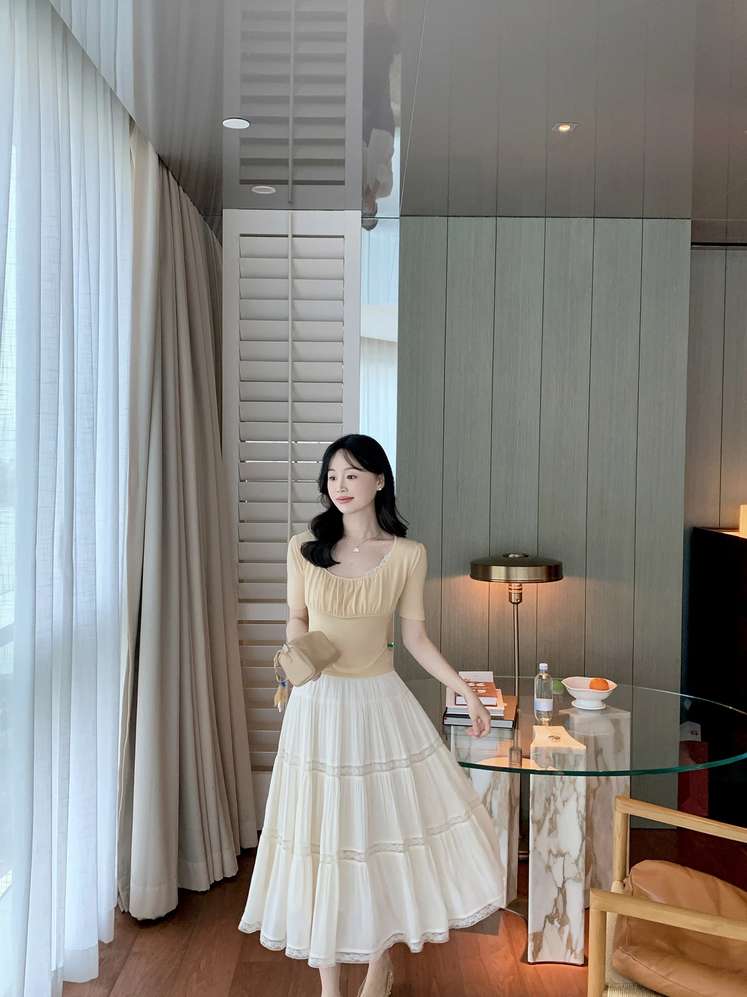 

Юбка миди с высокой талией и кружевными вставками, женская летняя модная юбка из тонкой ткани, модель Wang Han Yan, с широким подолом, полуюбка