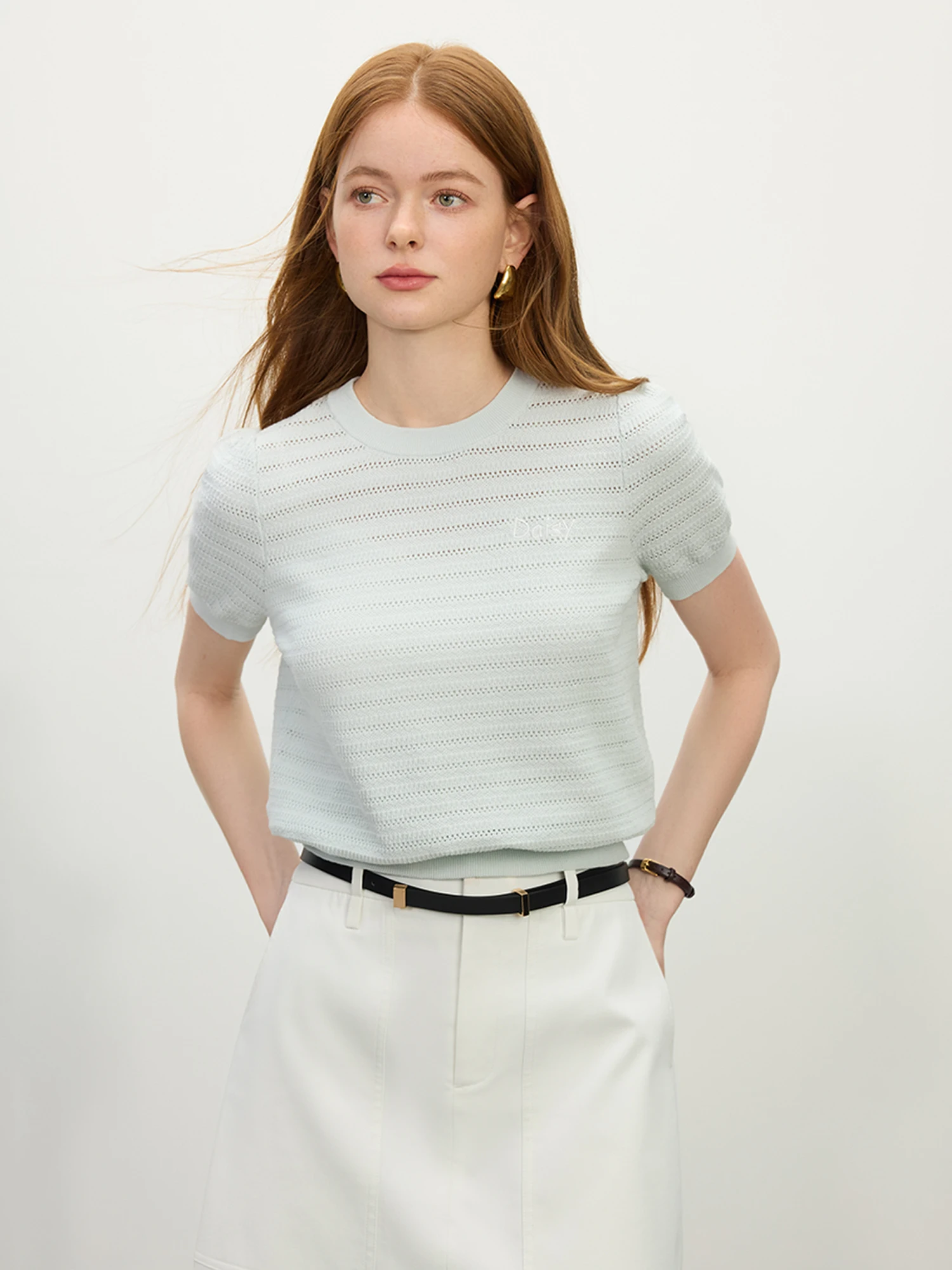 FSLE Round Neck Hollow Texture Knitted T-shirt Women 2025 Summer New Style Pullover Versatile Casual Short-sleeved Top 25FS12090