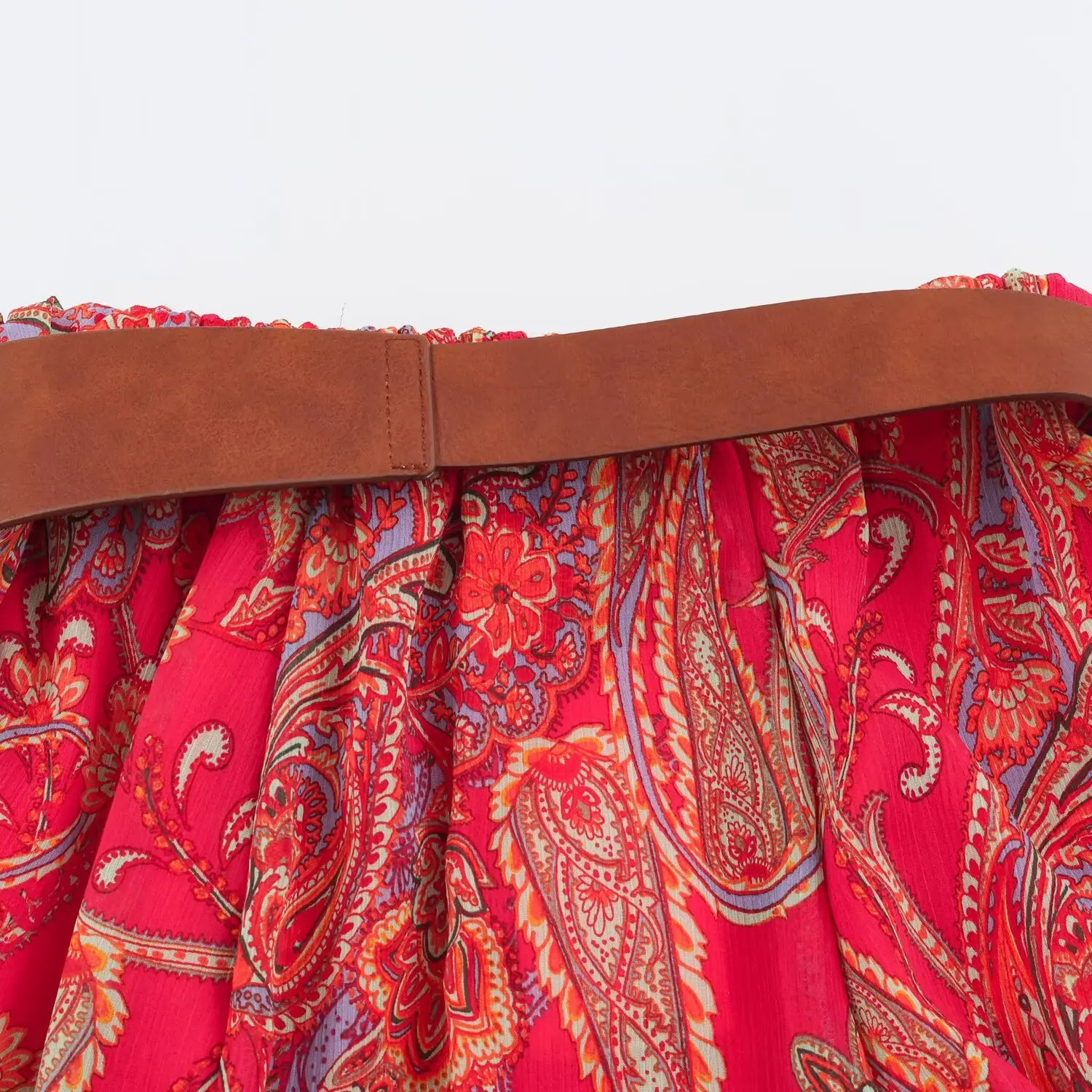 TFMLN Damenrock Zweiteiler-Set, Neckholder-Top mit Rüschen, Hochtaillierter Midirock mit Gürtel, Sommeranzug mit Paisley-Print – Detail 17