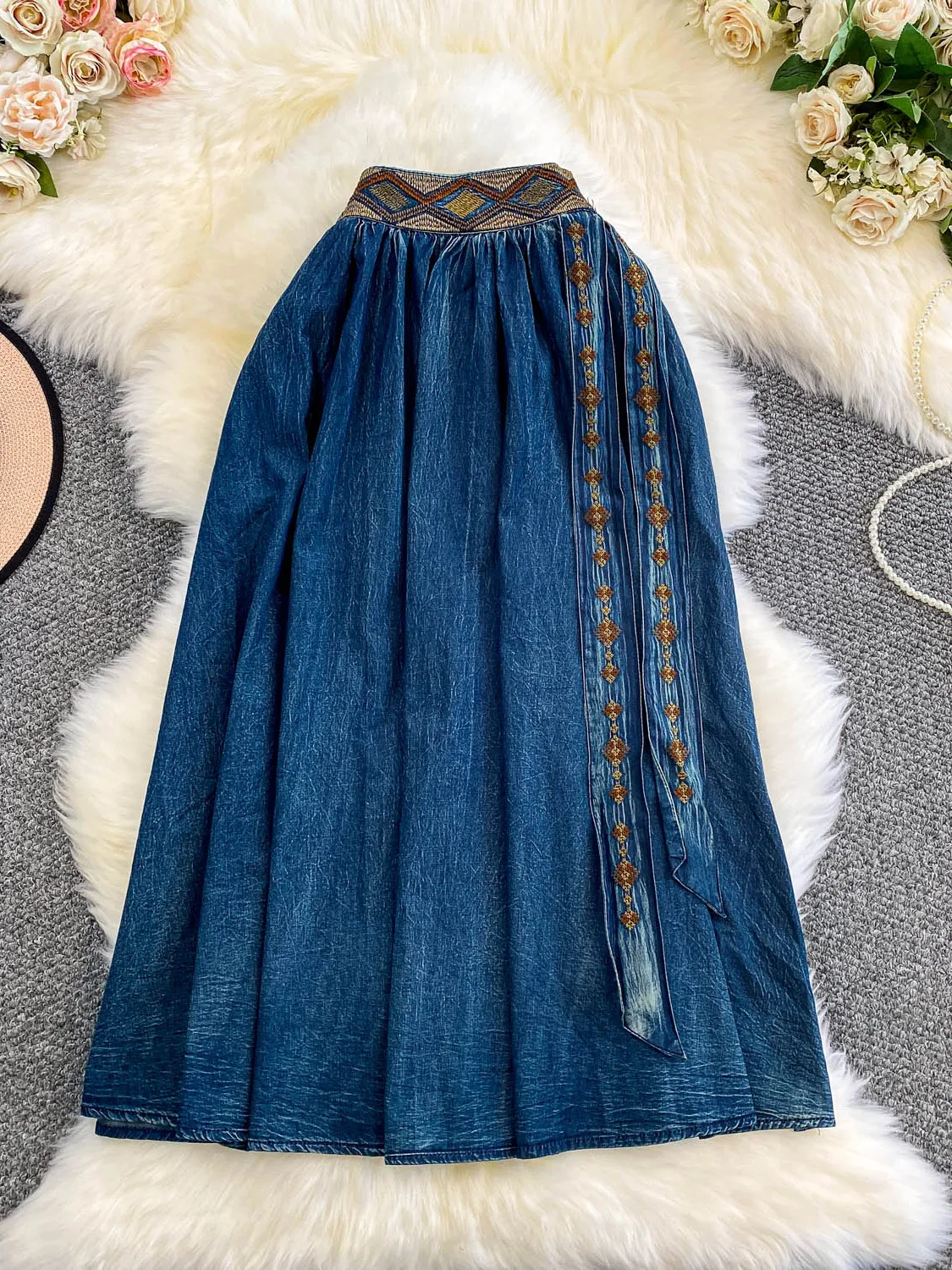 

Retro Chinese Sle Embroidered Denim Skirt High Waist Slim A-Line Knee-Length for Women Autumn Season Belted f-length
