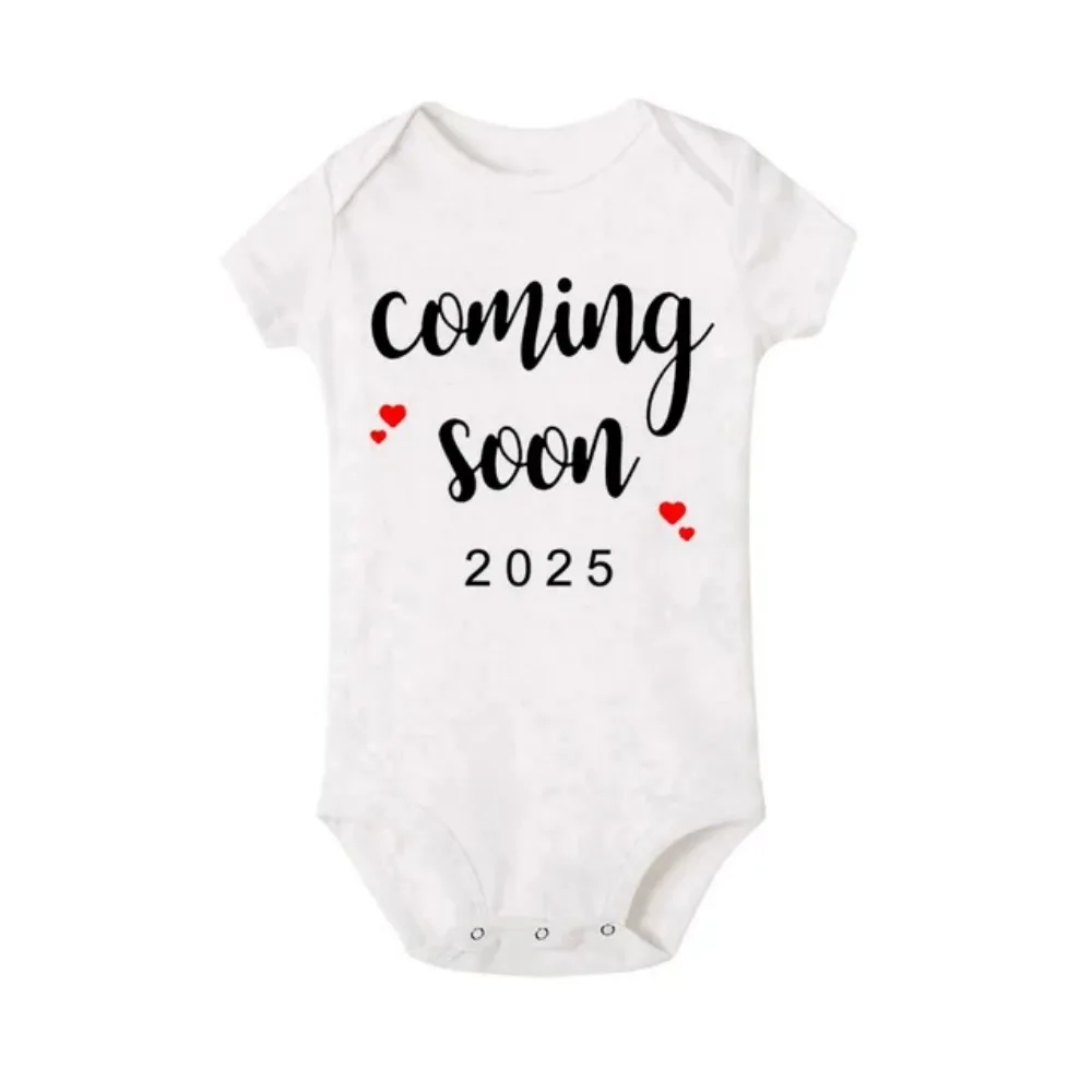 Baby Announcement Coming Soon 2025 Newborn Baby Bodysuits Summer Boys Girls Romper Body Pregnancy Reveal Clothes