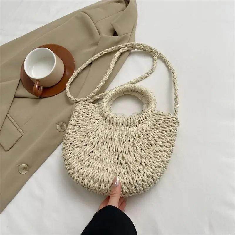 

Elegant Rattan Woven Shoulder Bag Compact and Portable Crossbody Purse Straw Casual Handbag for Stylish Women