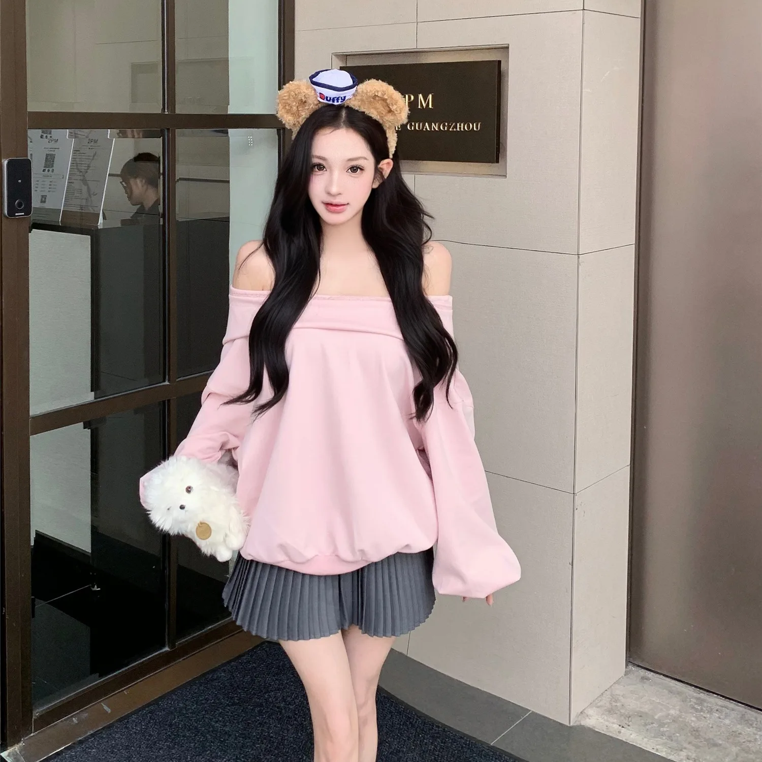 Lazy Style Hoodie Sweatshirt Loose Fit Women's Skirt Set Autumn 2026 Fashion Casual Long Sleeve One-Shoulder Ensemble