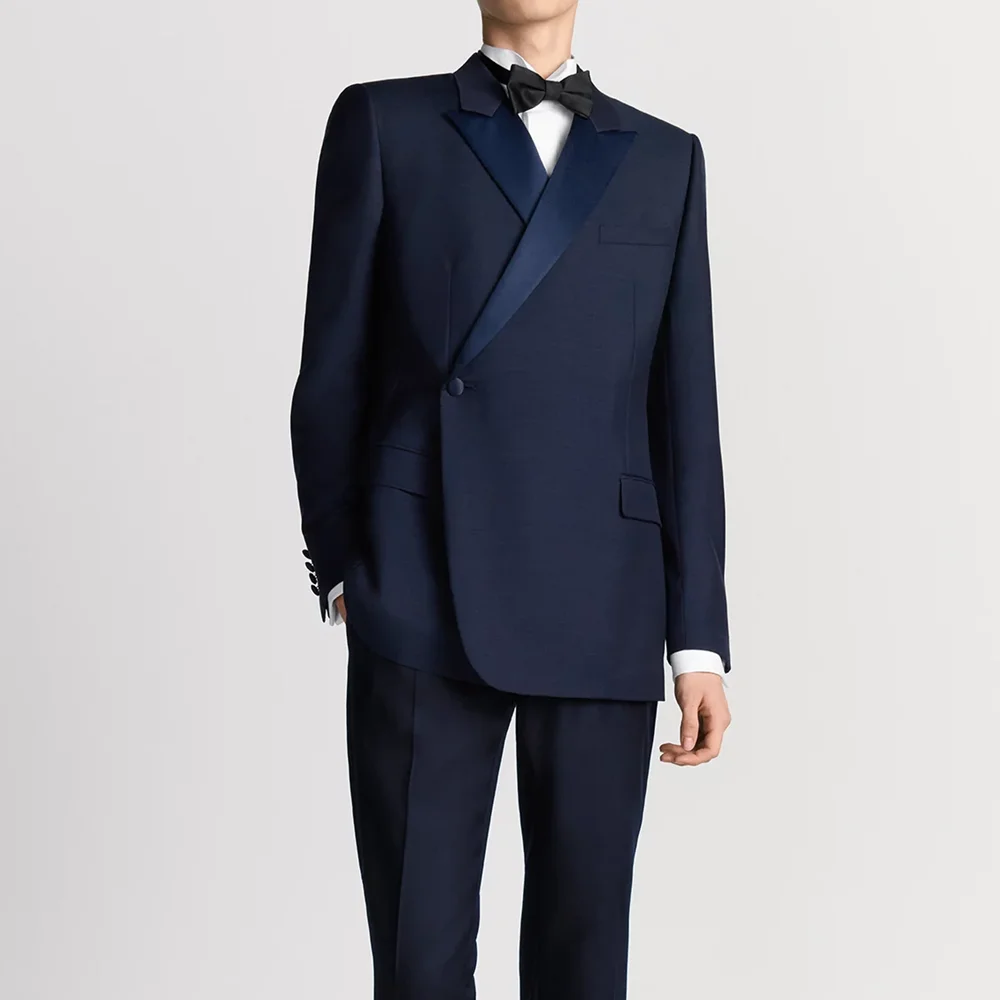 

Men Suits Navy Blue Chic Satin Peak Lapel One Button Outfits 2 Piece Fashion Formal Tuxedos Evening Party Wedding Male Suit