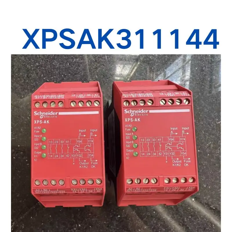 

Used Safety relay XPSAK311144 Test Ok Quick Shipping