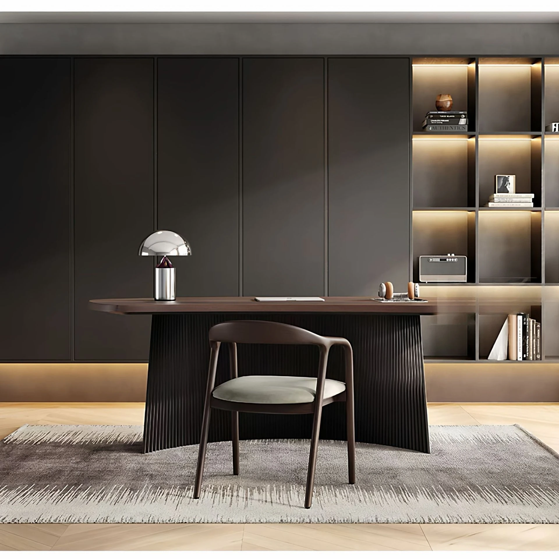 مكتب منزلي إيطالي بسيط، مكتب من الخشب الصلب العتيق، مكتب مروحة مصمم على شكل خاص