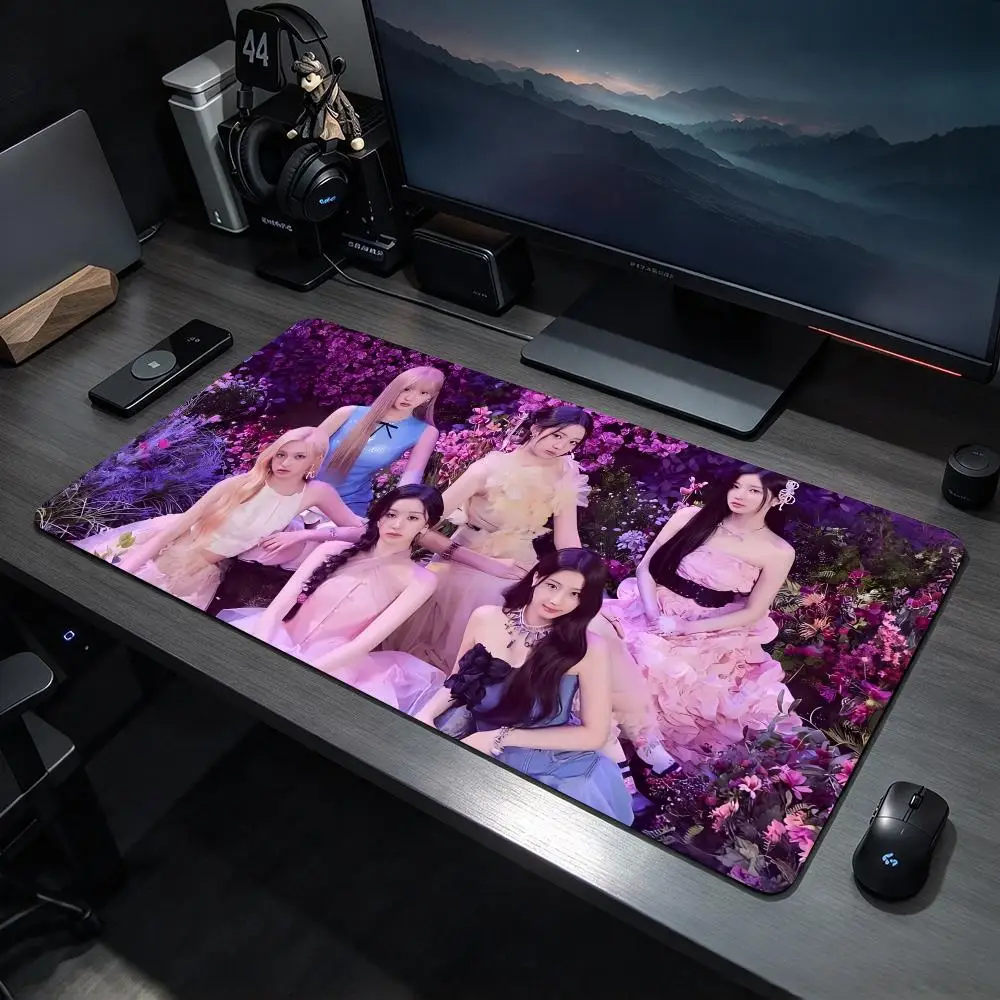 Kpop Group B-BABYMONSTER Mouse Pad Large Gaming Mousepad Desk Mat Non Slip Bottom Featuring Stitched Edges