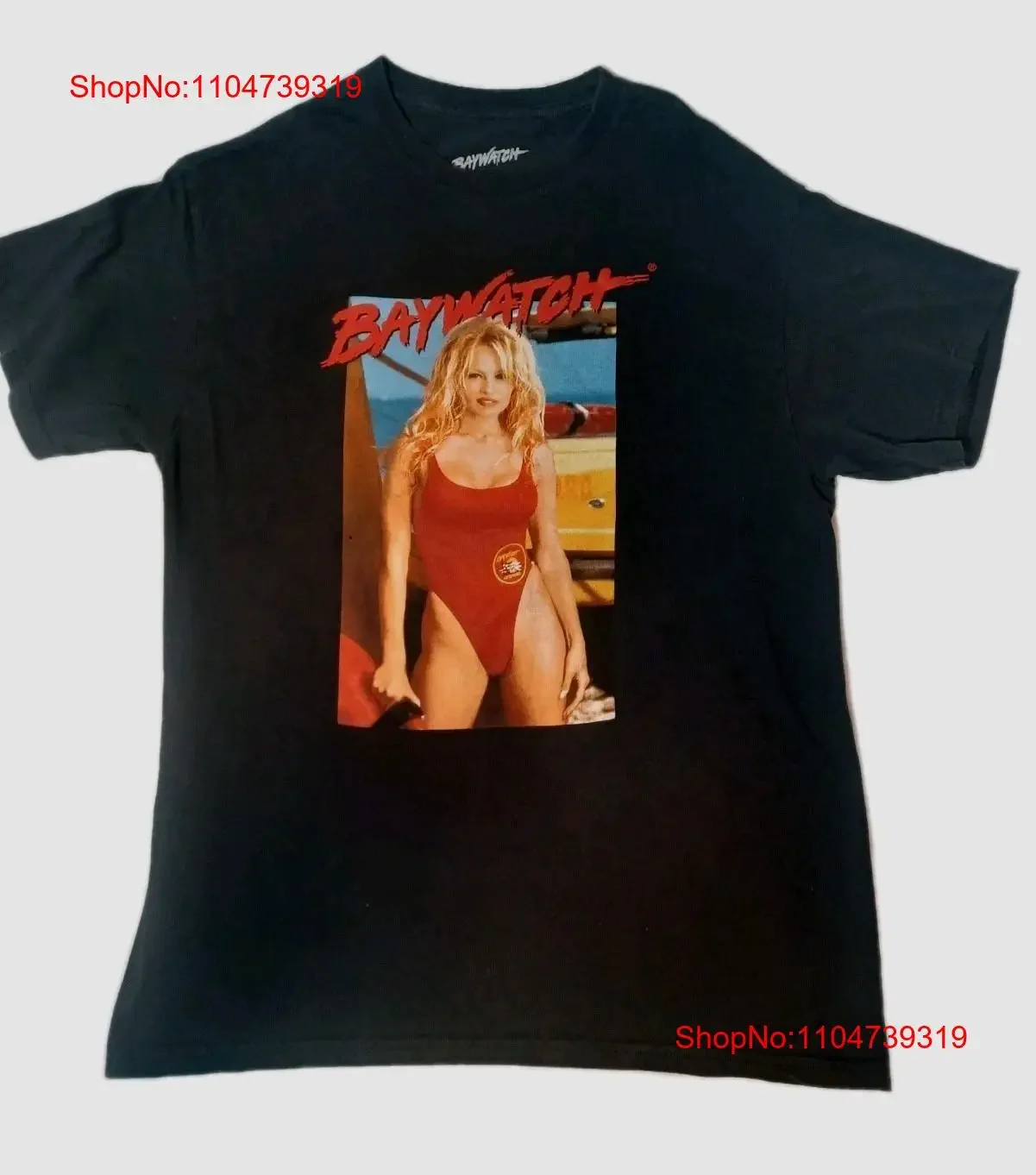 Baywatch باميلا أندرسون CJ تي شيرت أسود كبير للرجال 2016 90 تلفزيون عتيق مغسول غير رسمي جرافيك متعدد الاستخدامات مصمم الملابس