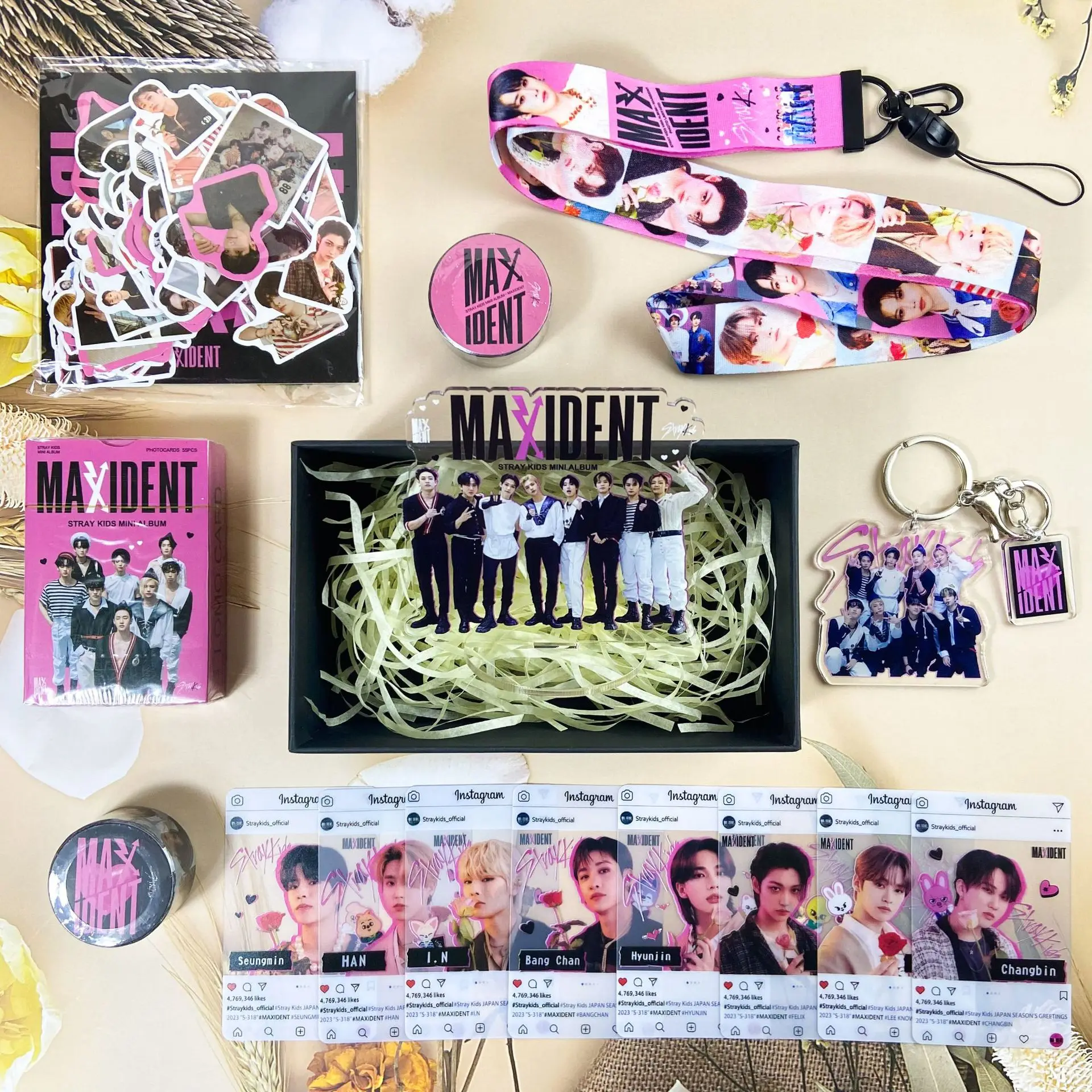Kpop StrayKids MAXIDENT Album Borsa regalo periferica - SKZOO Portachiavi Adesivo Standee Cordino Tesserino