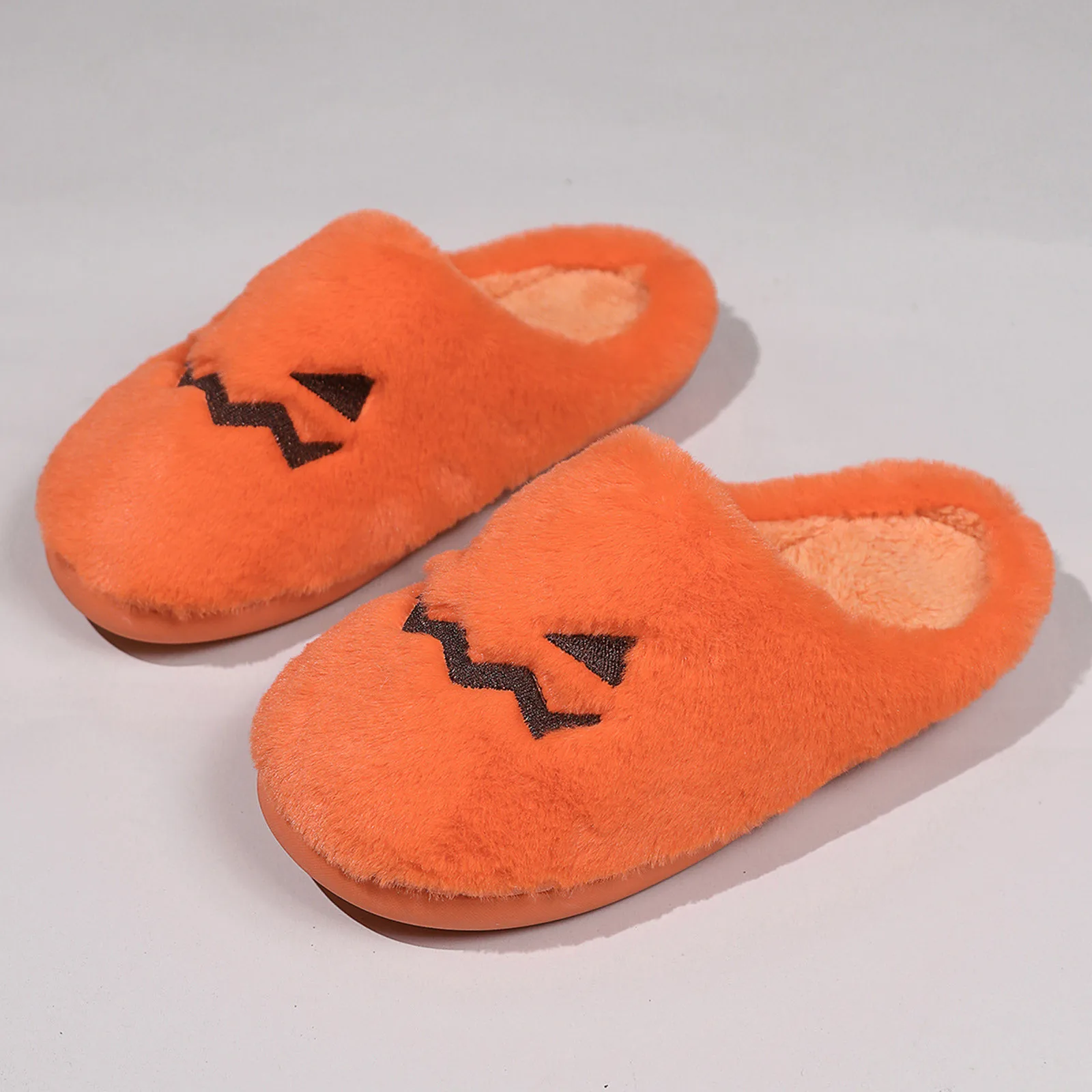 Prezenty na Halloween śliczne Halloweenowe kapcie z dyni Ciepłe zimowe kapcie bawełniane Ghost Slipper Shoes Antypoślizgowe miękkie pluszowe kapcie