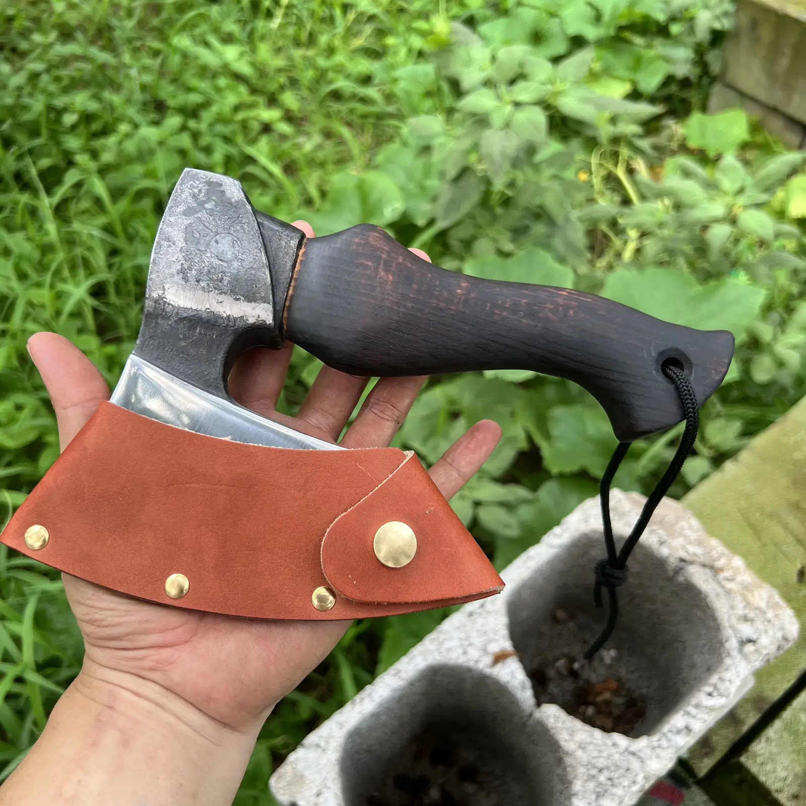 New High-strength Steel Forging High Hardness Multifunctional Tactical Hand Axe Convenient Outdoor Camping and Logging EDC Tool