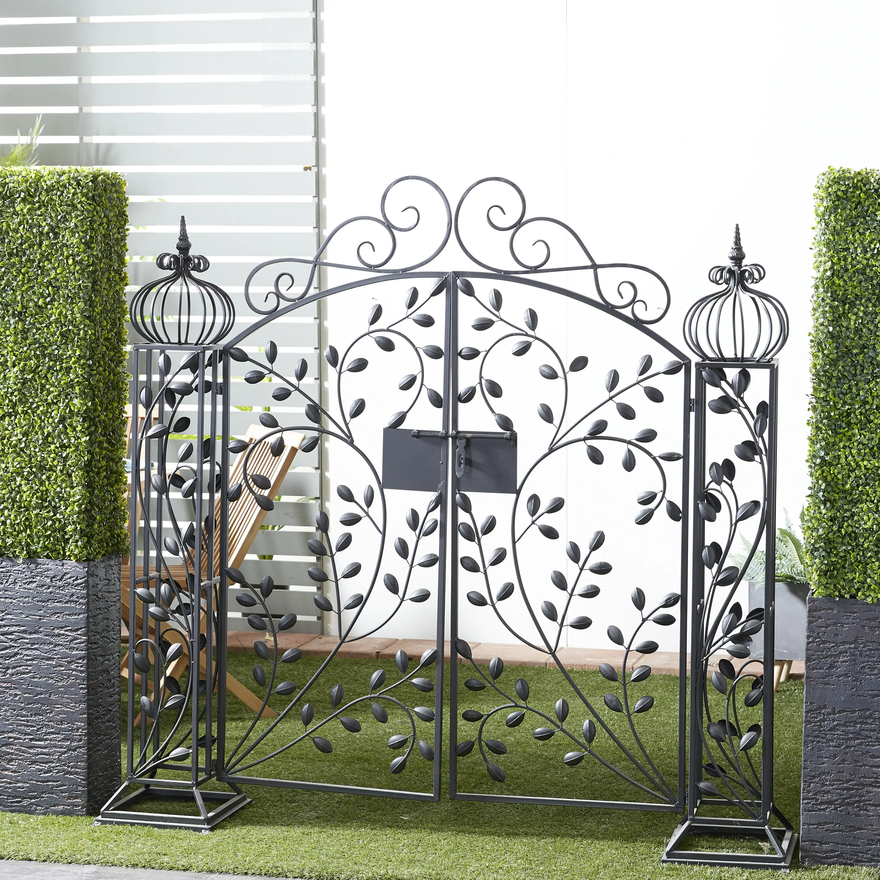 Custom Minimalist Design Villa Iron Gate Anti Rust Entrance Security Door