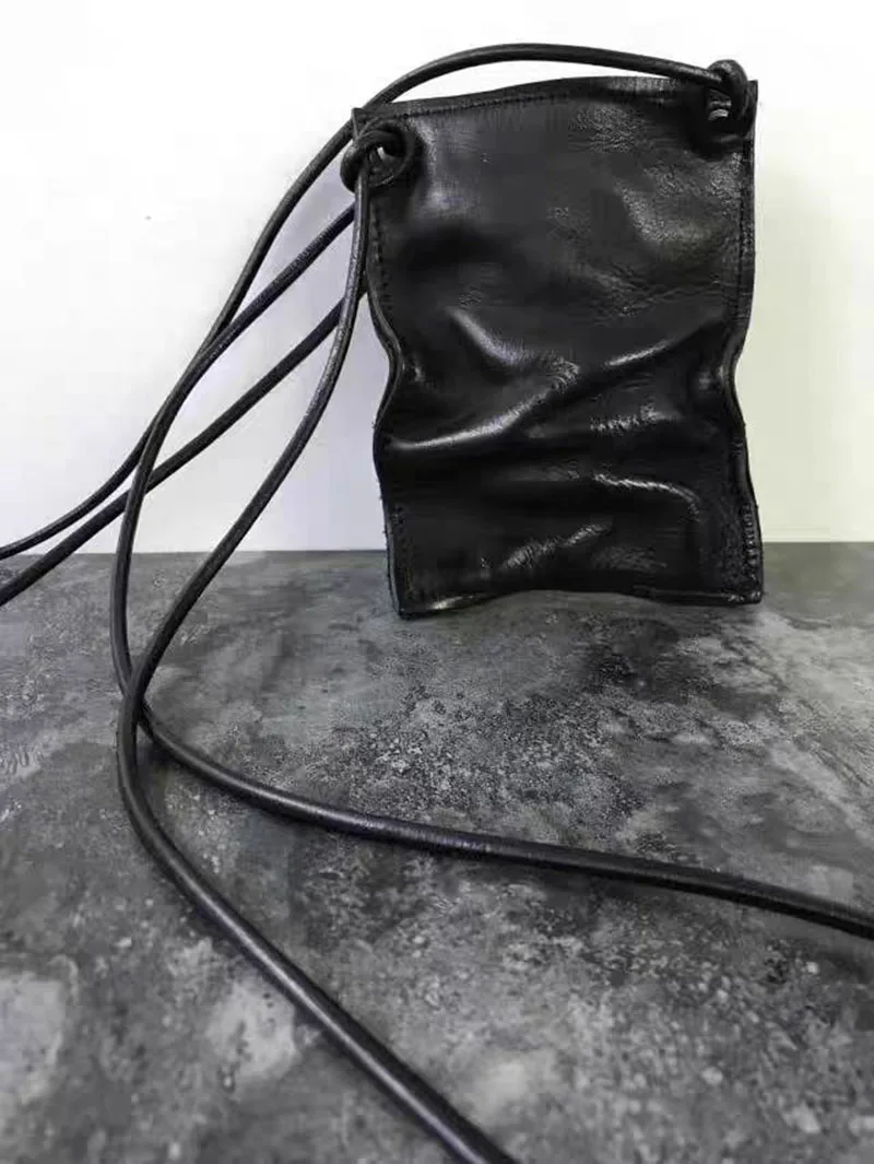 

Новые мини-сумки кросс-боди унисекс с драпировкой, черные, из мягкой искусственной кожи, с клапаном для телефона, дизайнерские женские сумки через плечо