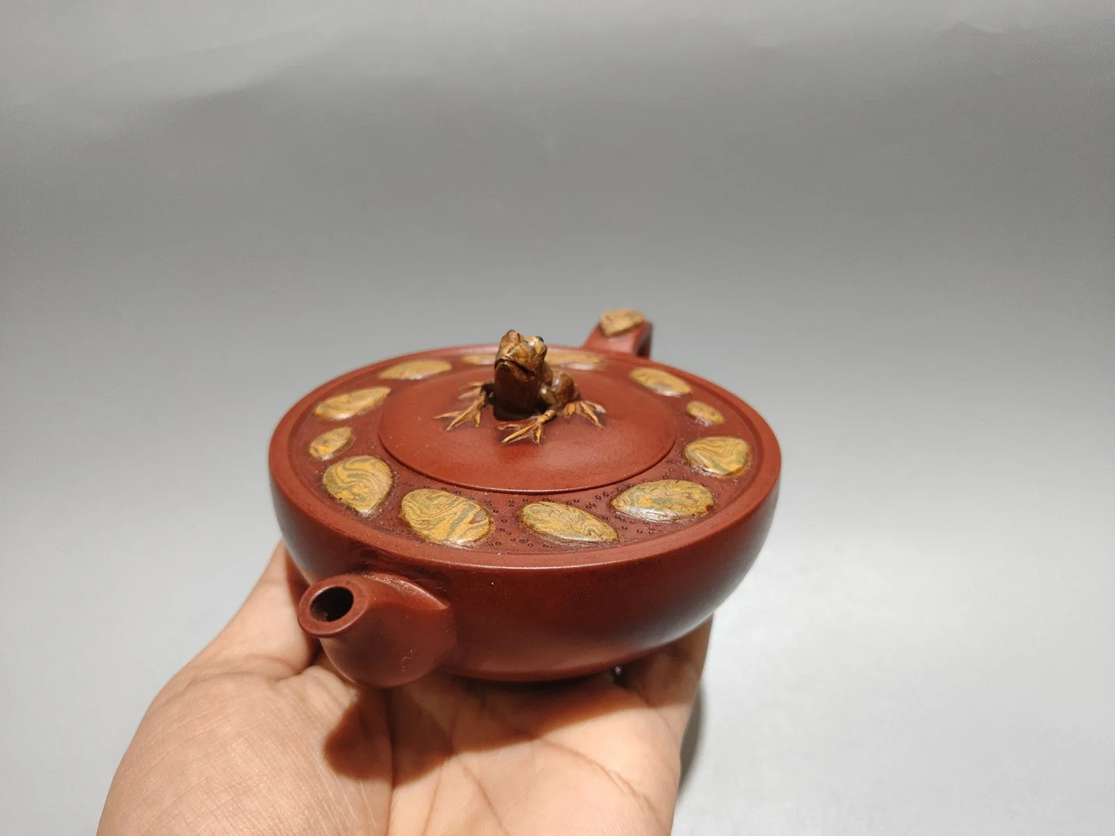 Chinese Yixing Zisha Clay Handmade Exquisite Frog Teapot 32333