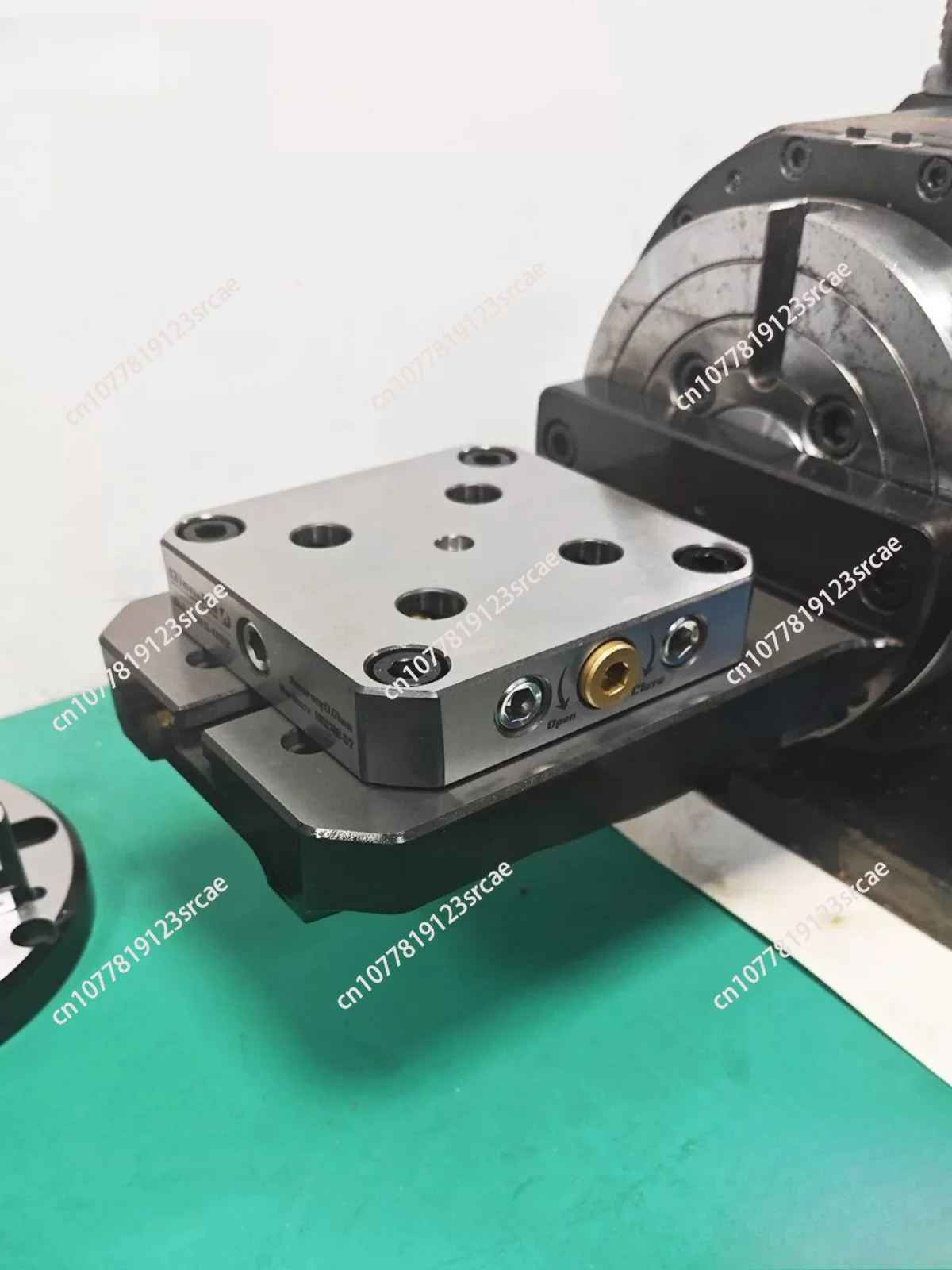 Heavy-Duty 4th Axis Single-Sided L-Bridge Plate 170/200, CNC Machined, for 5-Axis Zero Point Workholding System