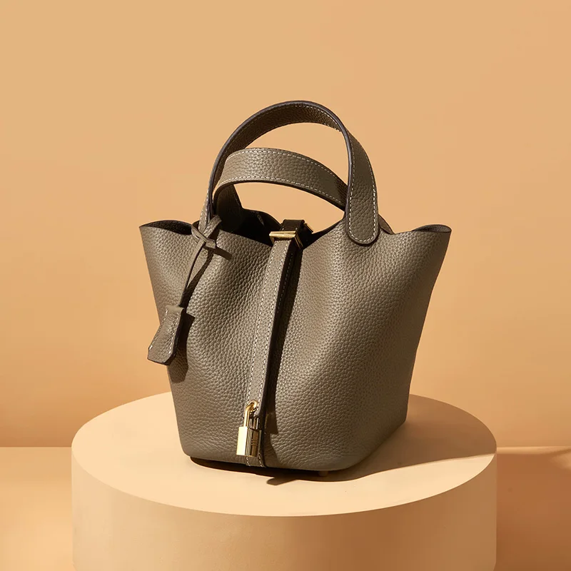 

Spring Summer Leather Handbag Women's Market Basket Bag Mom Sle Faion Trend Soft Tote Bag Pure Color Casual Use Handbag