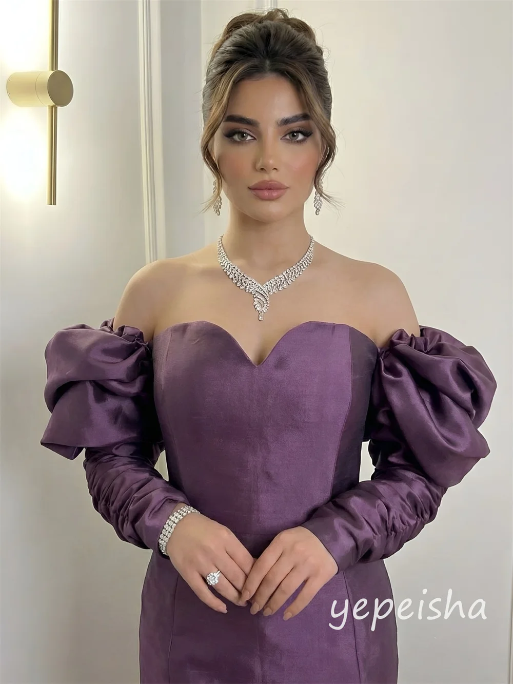 Personalizado roxo modesto requintado plissado puff manga sereia fora do ombro vestidos longos para mulher vestidos de noite pastrol