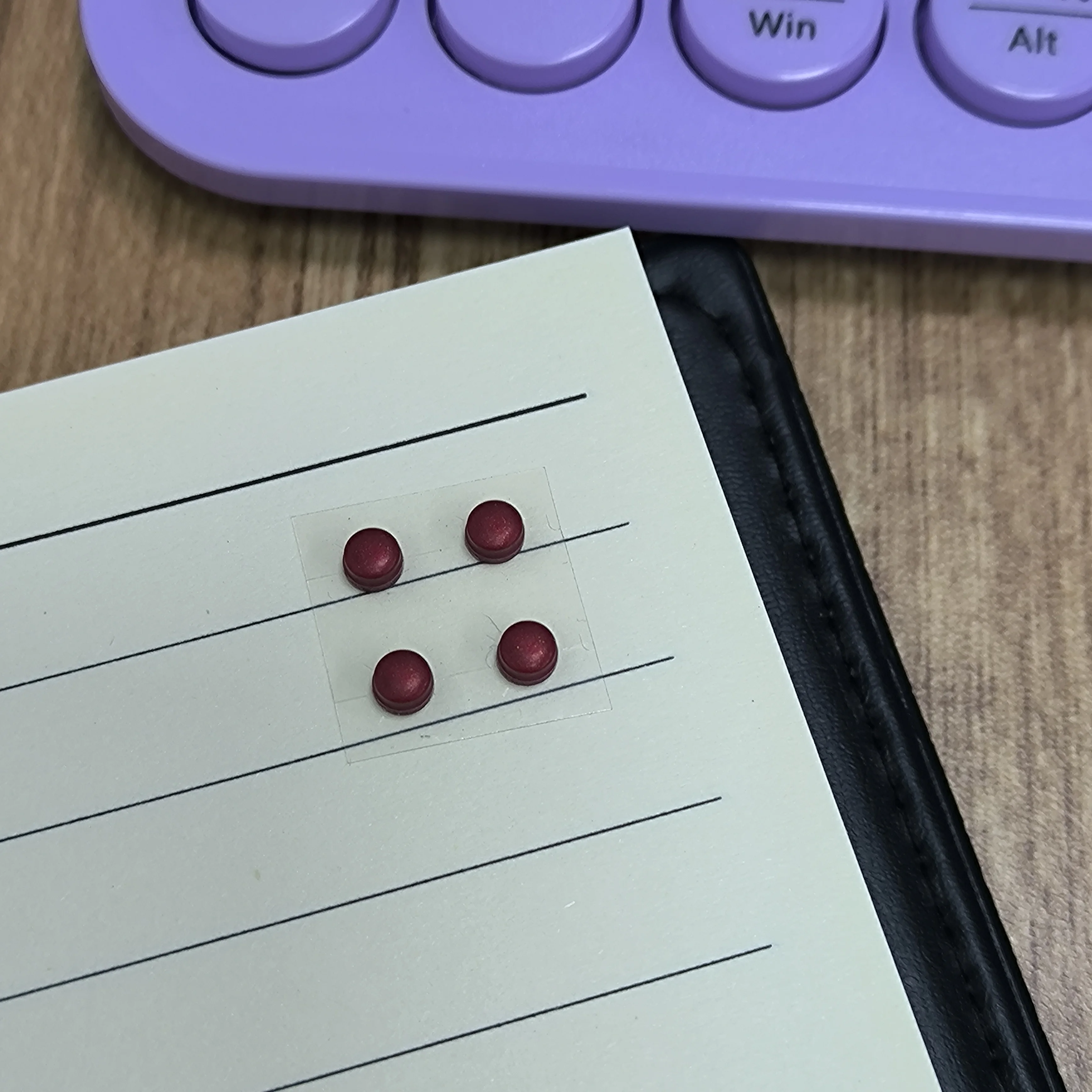 الأصلي العلوي LCD مسامير ثقب غطاء ل نينتندو d جديد 3DS XL LL وحدة التحكم الأمامي الخلفي برغي قواعد مطاطية غطاء