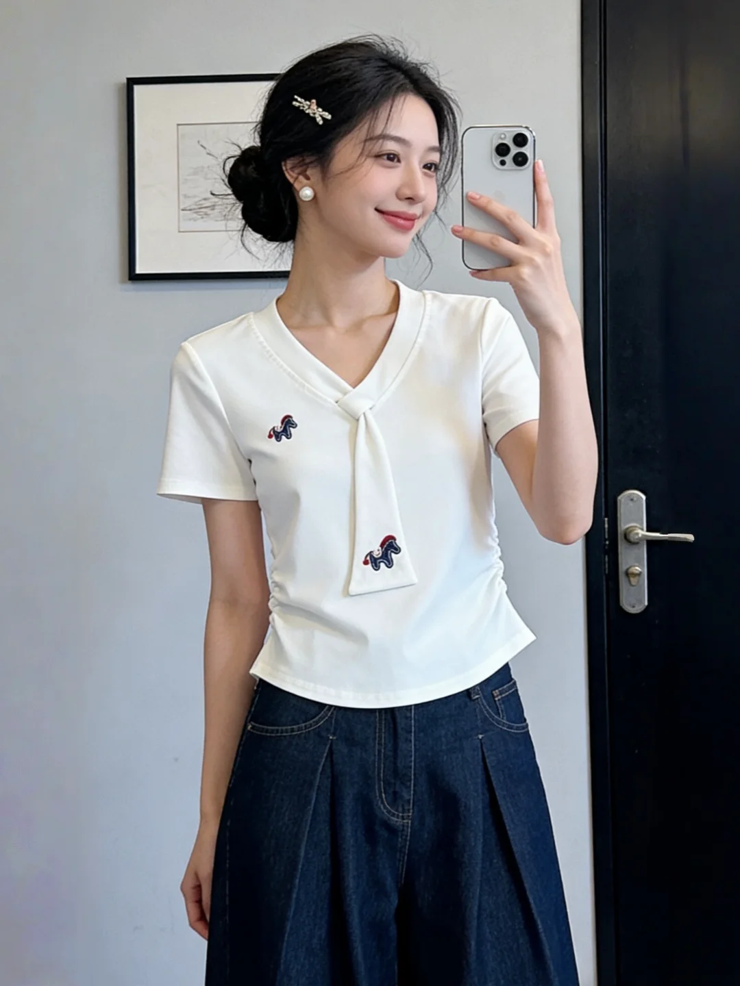 Elegant College Style Embroidered  T-Shirt Women's Summer Slim Fit Short Sleeve V-Neck High Waist Breathable Cotton Top