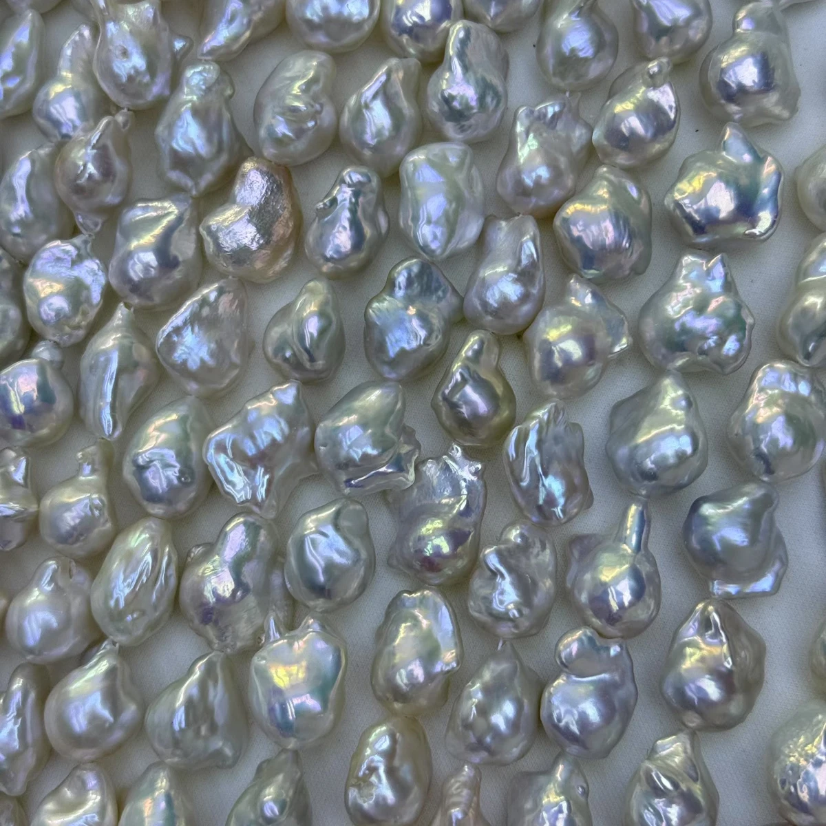 

Shiny Aurora Pearl Baroque Natural Freshwater Pearl Fish Tailed Beads for DIY Women Men Necklace Jewelry Making Accessories